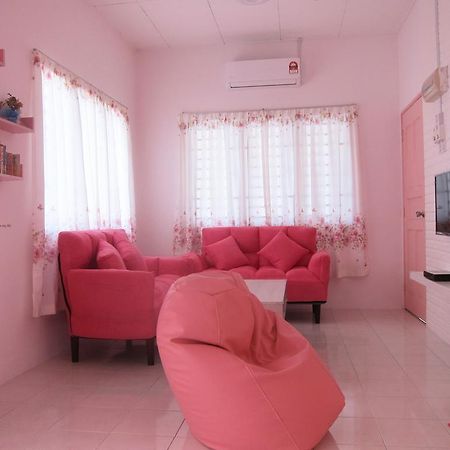 Milu Homestay - Kuala Selangor Buitenkant foto